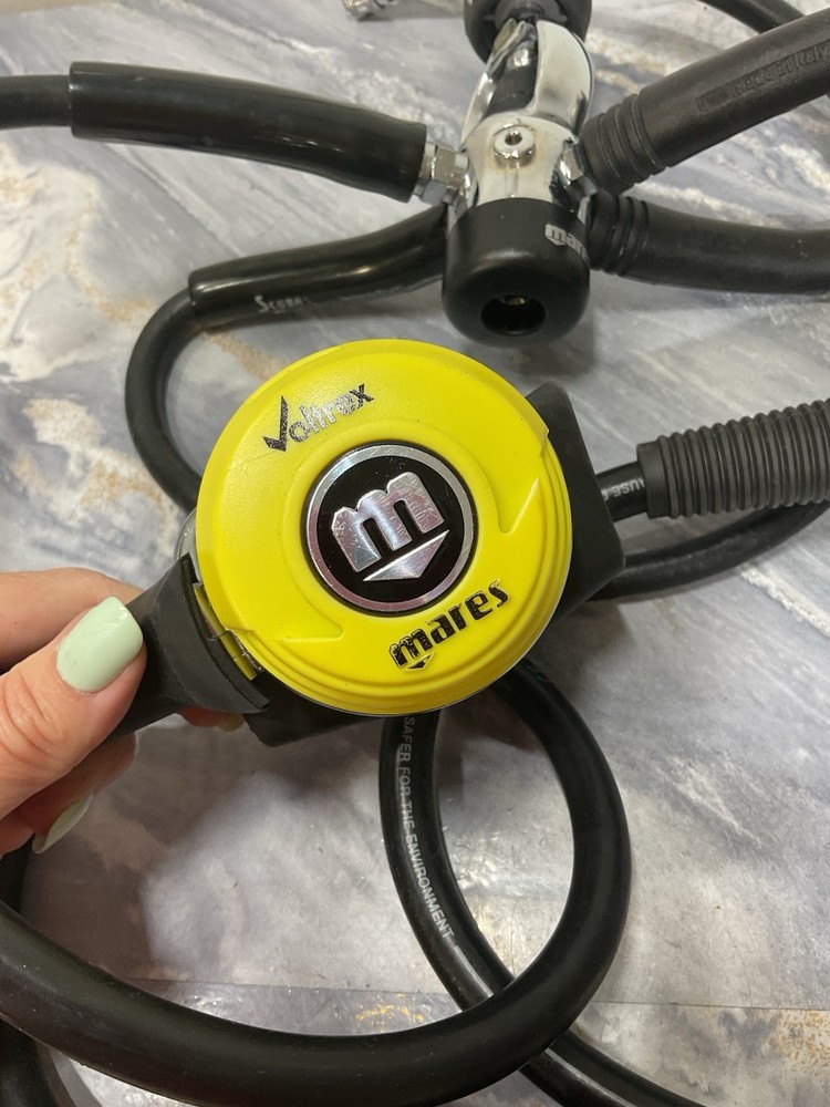Aeris500AI Complete SCUBA Regulator + Computer Setup Voltrex Mares /Nikos Mares