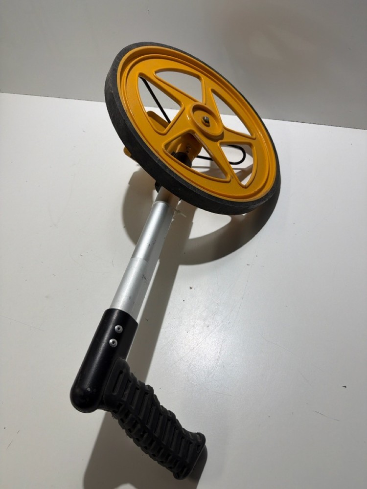 JOHNSON LEVEL & TOOL 1877-0200 CASTER WHEEL 3FT MEASURING TOOL (P32011400)