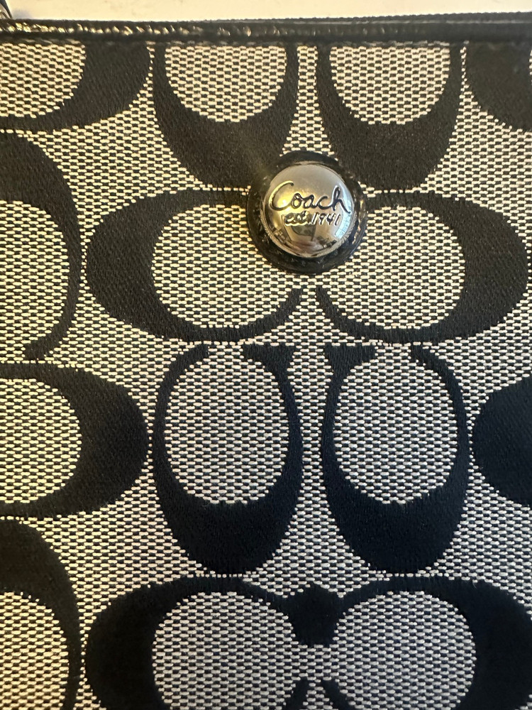 Coach Signature Canvas E-Reader or IPad Mini Tablet Sleeve Zip Case