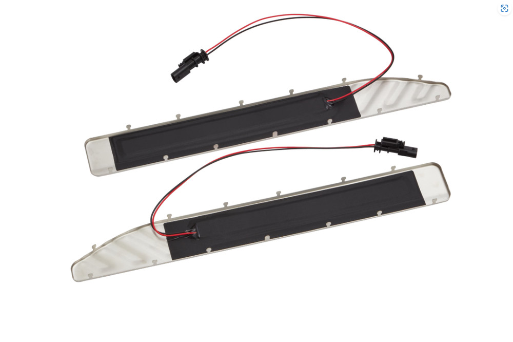 2022-2025 Silverado 1500 Illuminated Front Door Sill Plates w/ Script 85527845