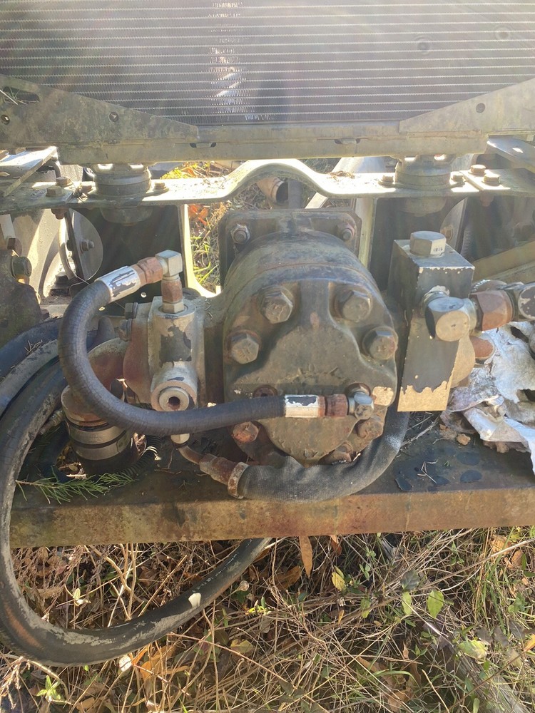 Muncie Engine PTO Hydraulic Pump