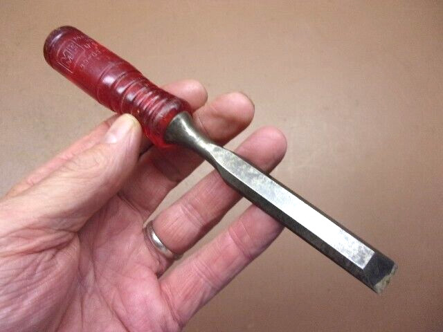 MILLERS FALLS 1430  1/2"  Permaloid Red Handled Chisel 7" Long VG Cond & SHARP!!