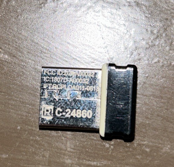 ORIGINAL Logitech Wireless Dongle Receiver A00032 IC1807D