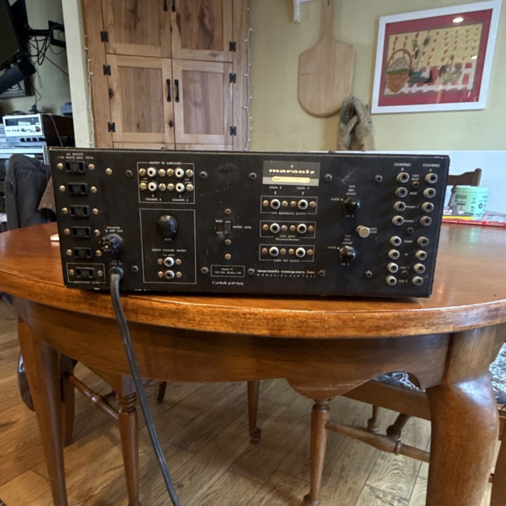 Marantz 7T Vintage Solid-State Stereo Console Preamplifier Model 7T