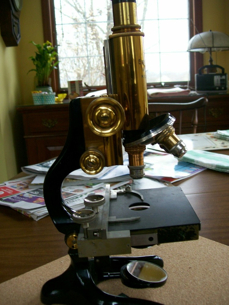 ERNST LEITZ MICROSCOPE 1928