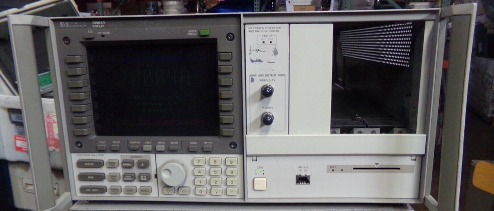 Hewlett Packard 70004a Mainframe With 70902 IF Section