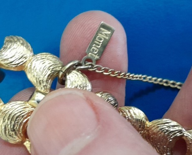 Monet Chunky Goldtone Signed Bracelet With Extender Signed Nice Condition