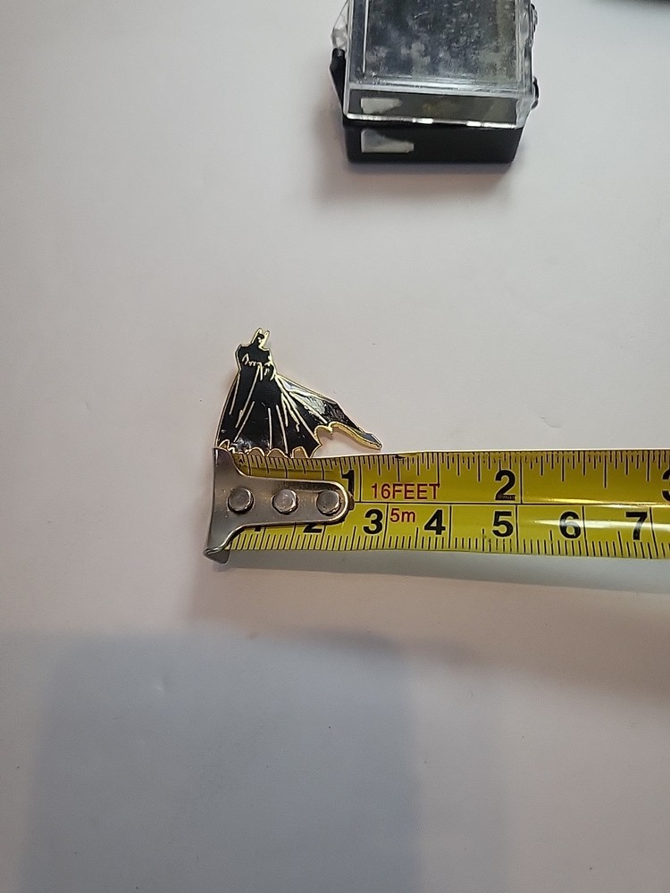 1988 DC COMICS Batman Vintage Pin