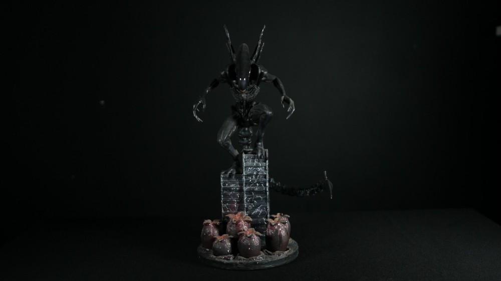 Alien Xenomorph With Eggs 3D Print Diorama Model