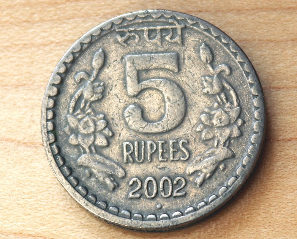 2002 India 5 Rupees Noida Mint