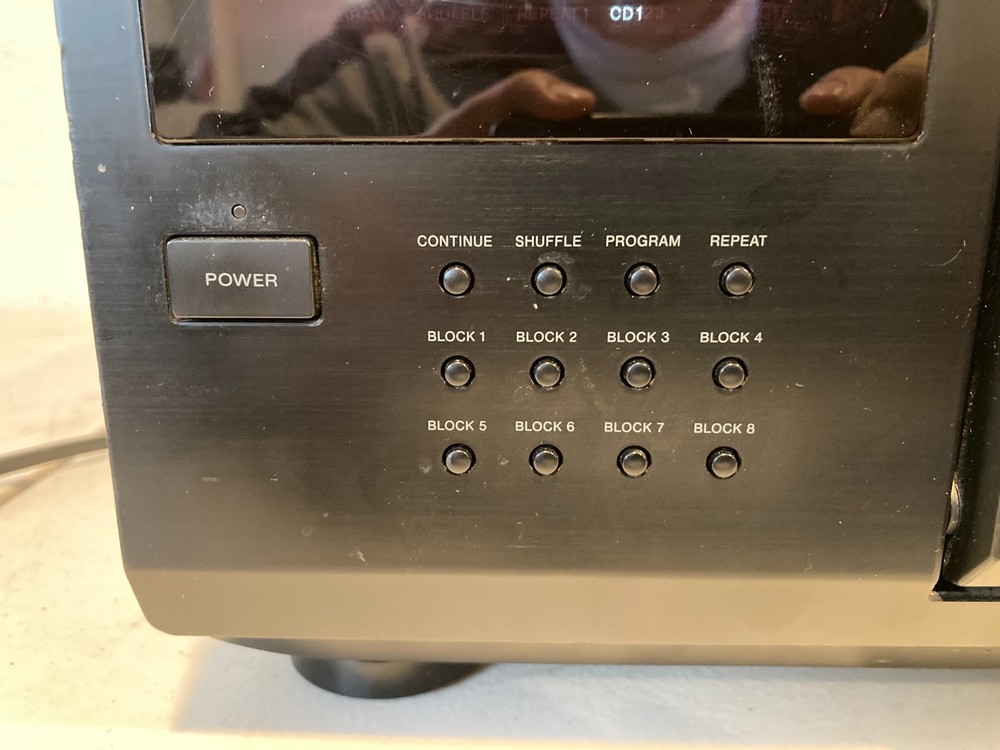 Sony CDP-CX225 Mega Storage 200-Disc CD Changer Player