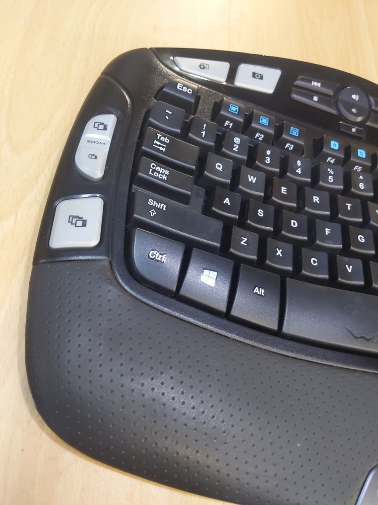 Logitech Wireless Wave Keyboard K350 & Mouse Set, M310 Mouse + USB Dongle C