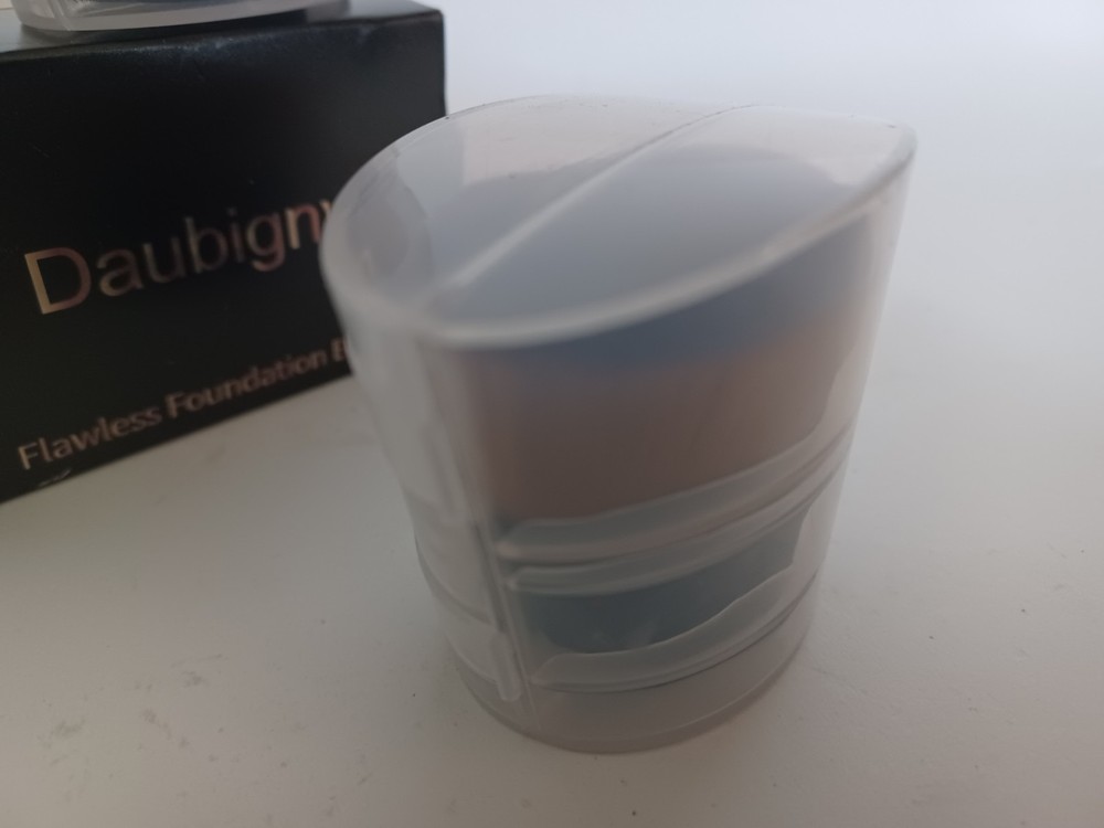 2- Daubigny Flawless Foundation Brush