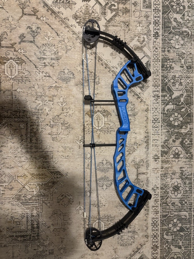 Hoyt Altus Fx Target Compound Bow
