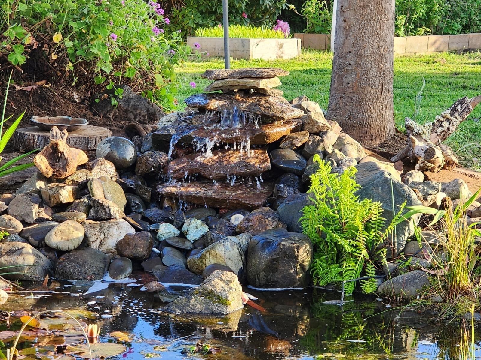 Solar Powered Pond Waterfall Pump Complete Kits three models 25-100W FREE SHIP