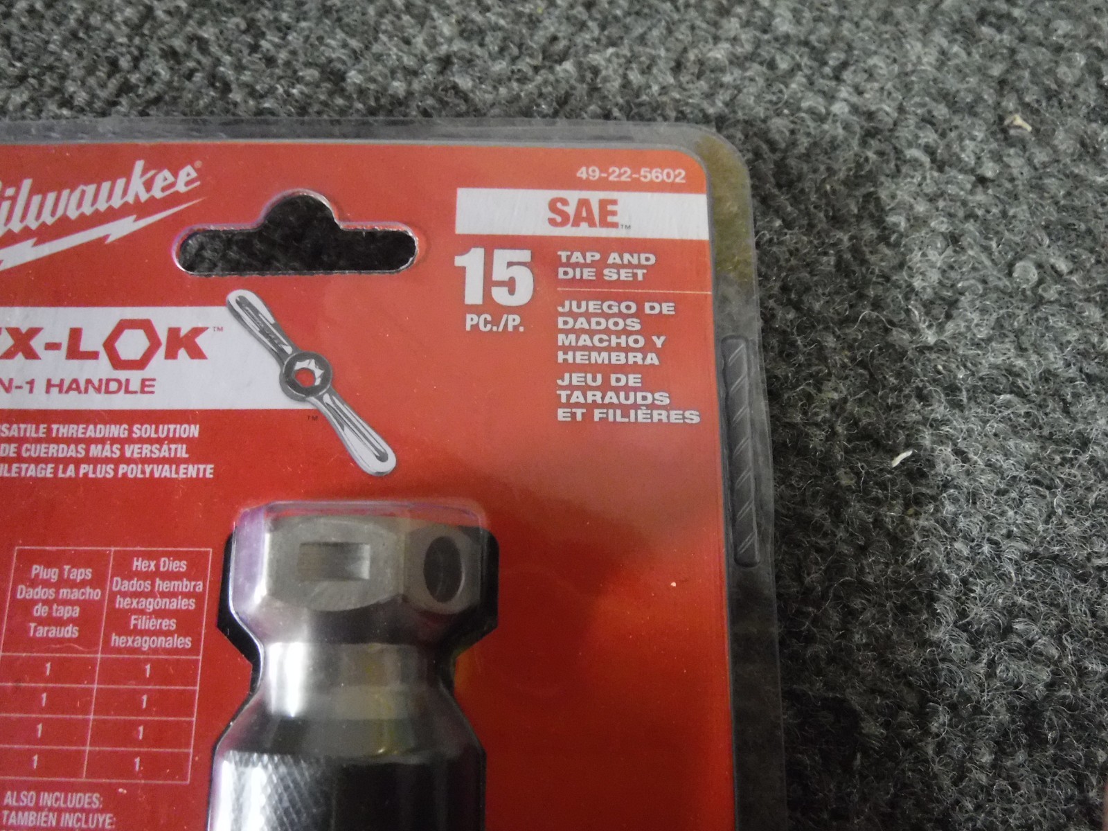 *NEW* Milwaukee SAE Tap and Die Set w/Hex-LOK 2-in-1 Handle 15-Piece 49-22-5602