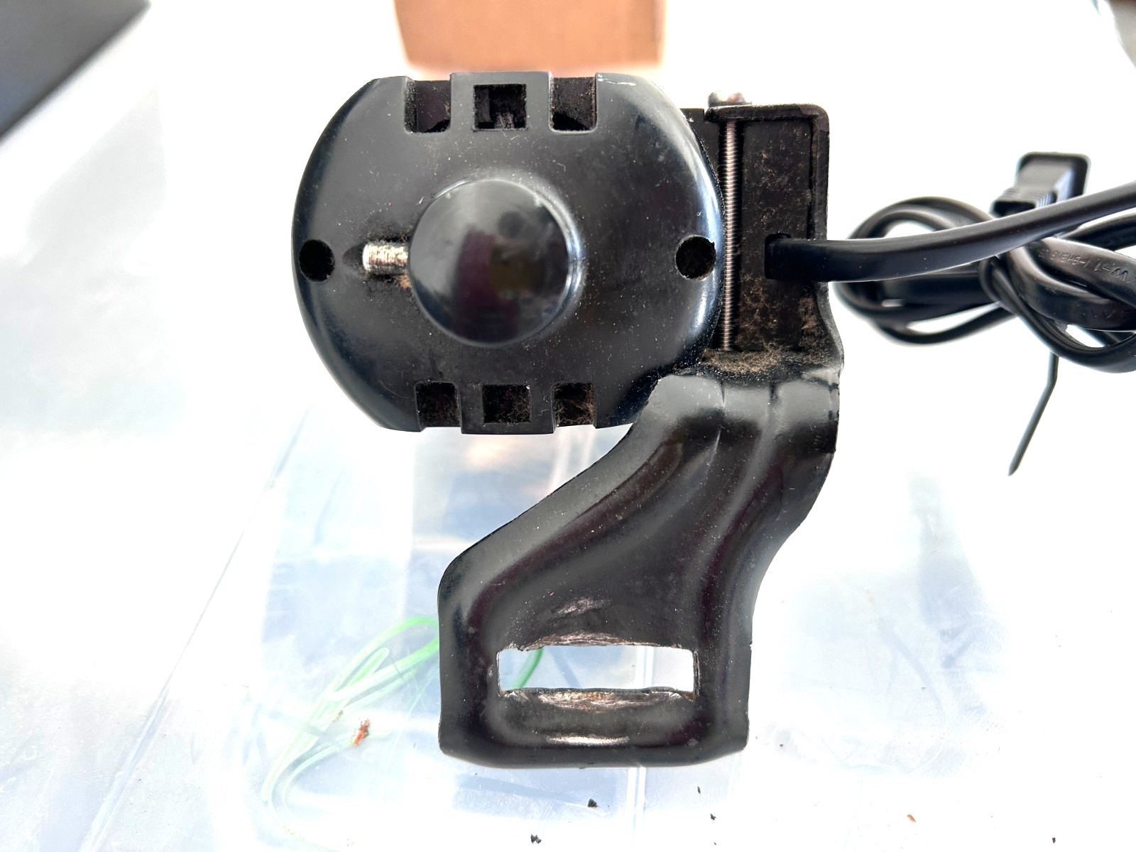 Vintage Original Singer Sewing Machine Motor BZ 21-8 with Bracket AU52-16-31