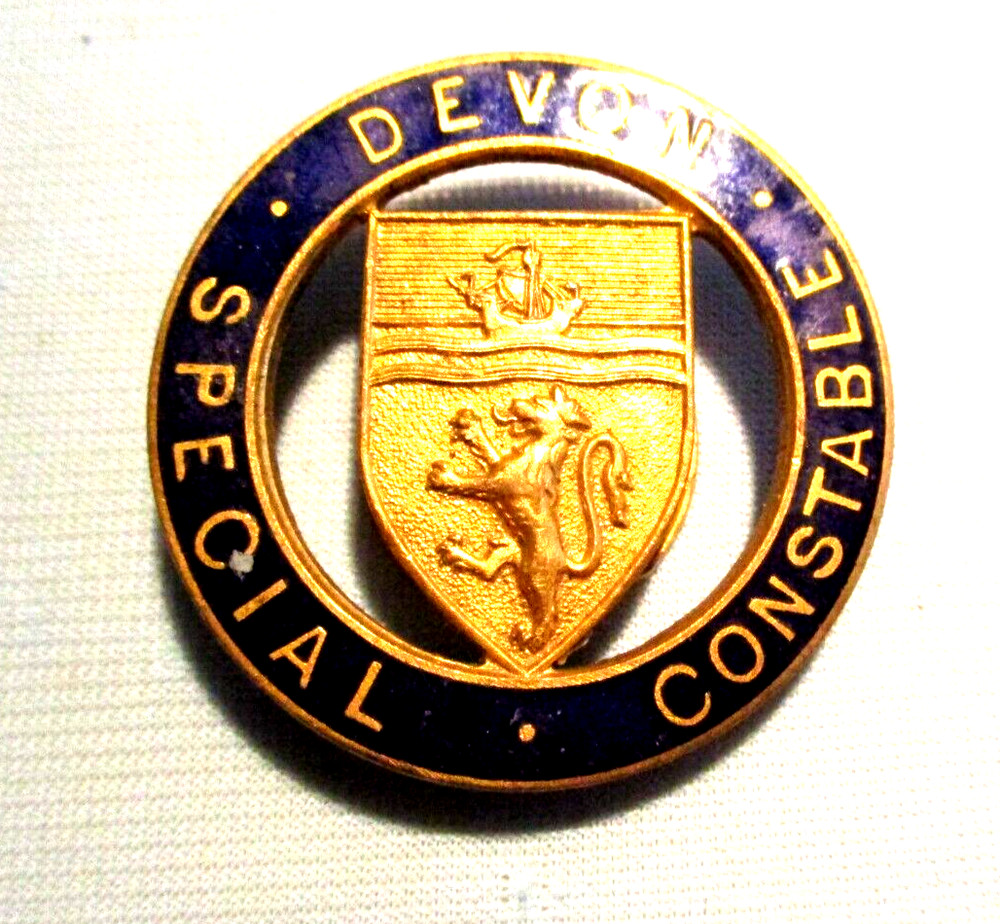 WWI SPECIAL CONSTABLE BUTTON HOLE BADGE - DEVON