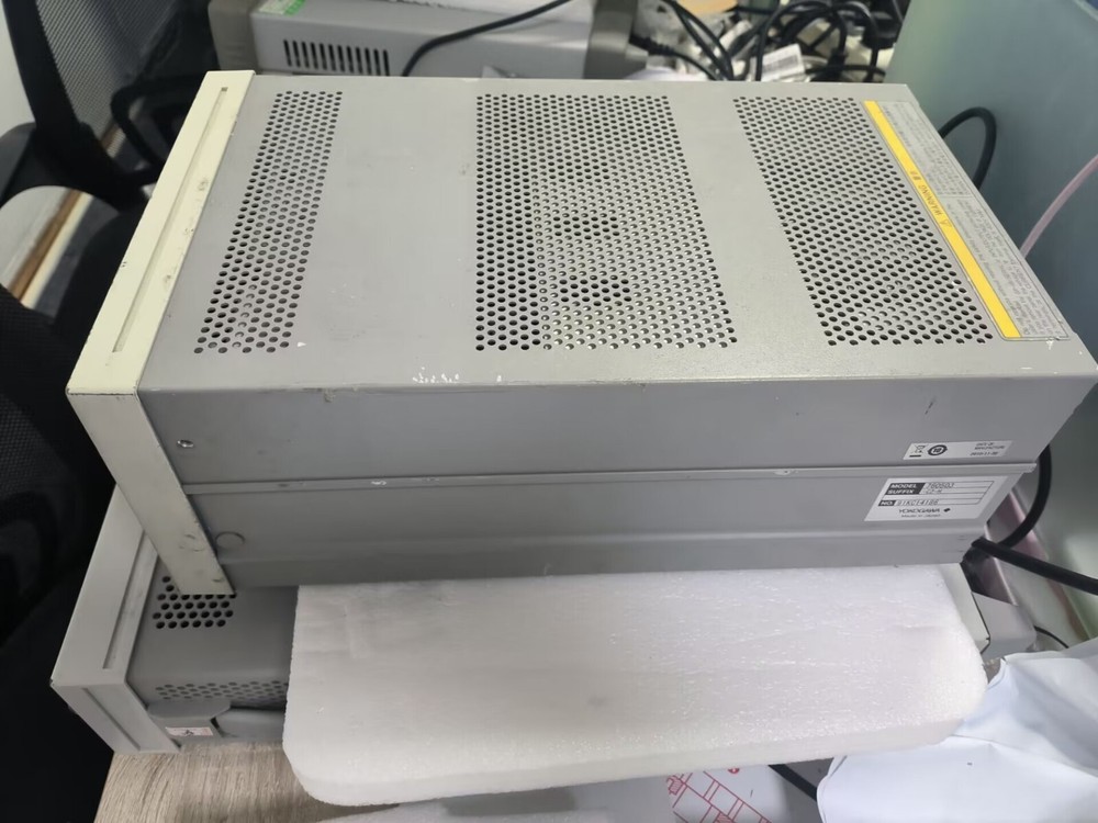 1pcs Yokogawa WT230 Digital Power Meter With 3 Modules USED