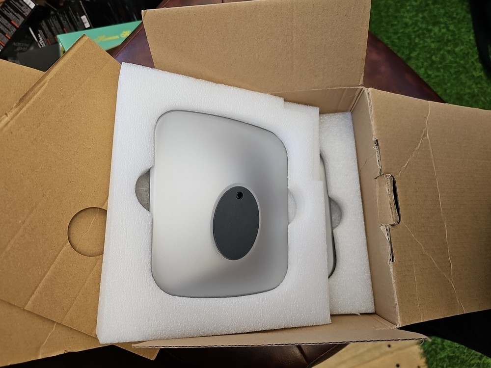 KEF LSX Desk Pads P1 Silver