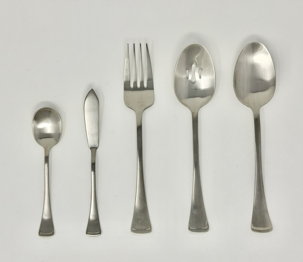 Oneida Emma 5 Piece Serving Set Quality 18/8 Stainless Satin Pattern