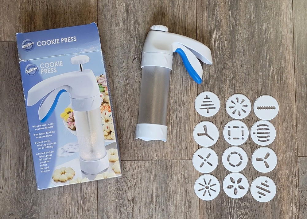 Wilton Cookie Press With 12 Shape Disks Ergonomic Handle
