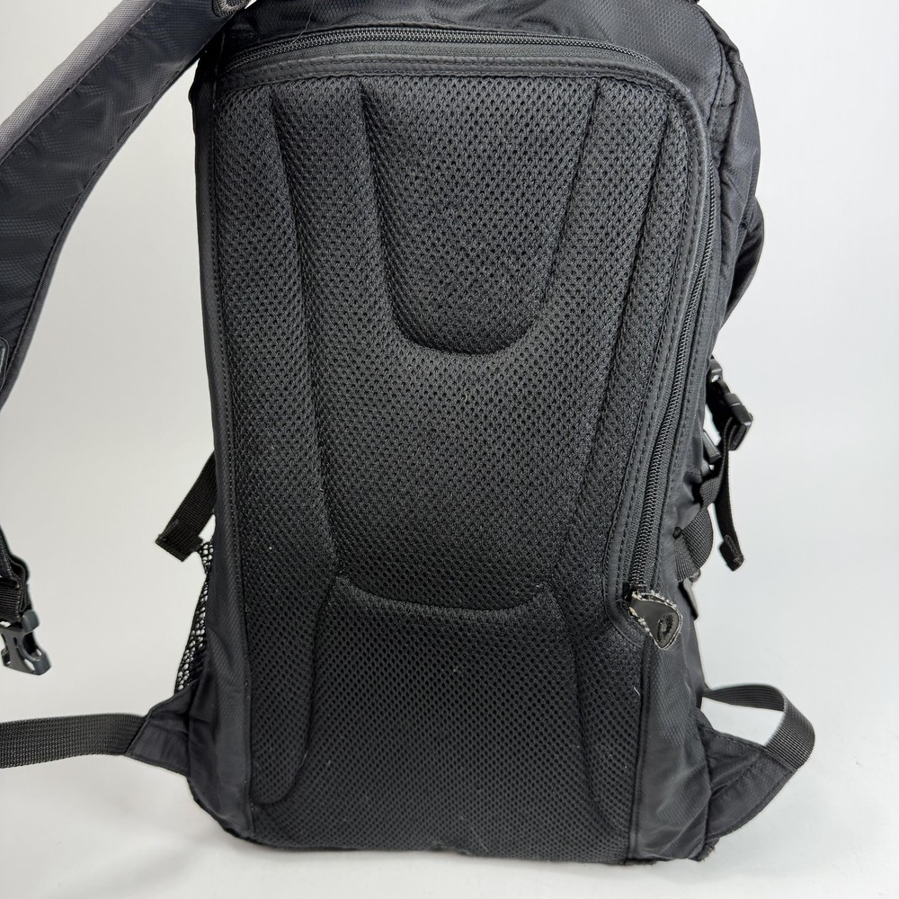 CamelBak Cloud Walker Backpack Mens One Size Black Hydration Hiking Daypack