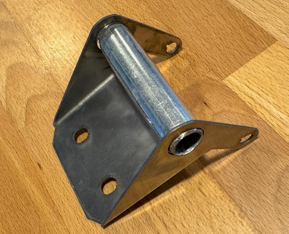 Clopay garage door hinge #02