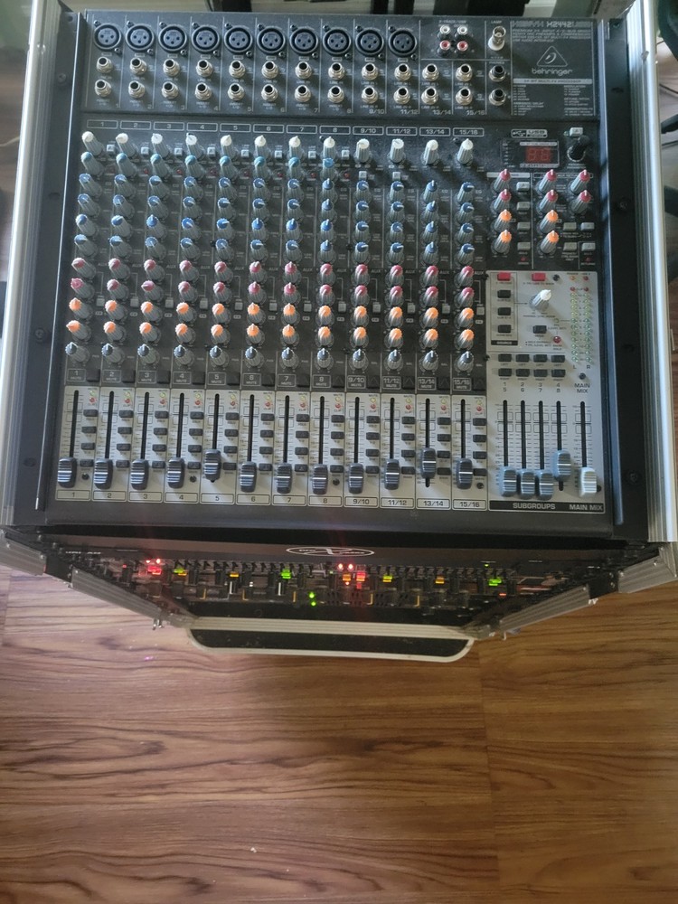 dj equipment Rack Mounted Poweramps system