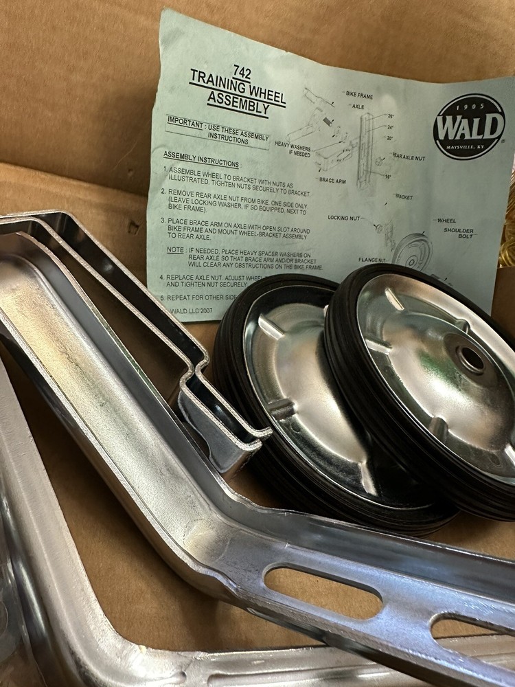 Wald 742 Training Wheels Kit: 16 - 26"NEW IN BOX