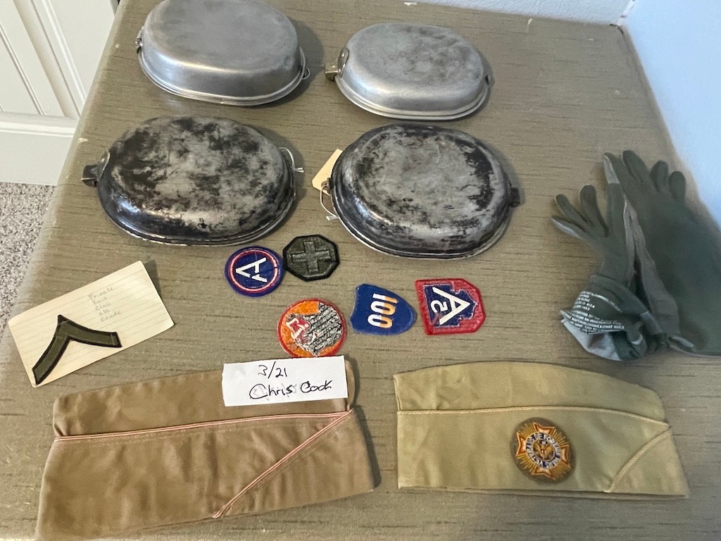 Vintage US Military Mess Kit 1945 WW2 WW1 Kits Patches WW2 Hats Caps Gloves LOT
