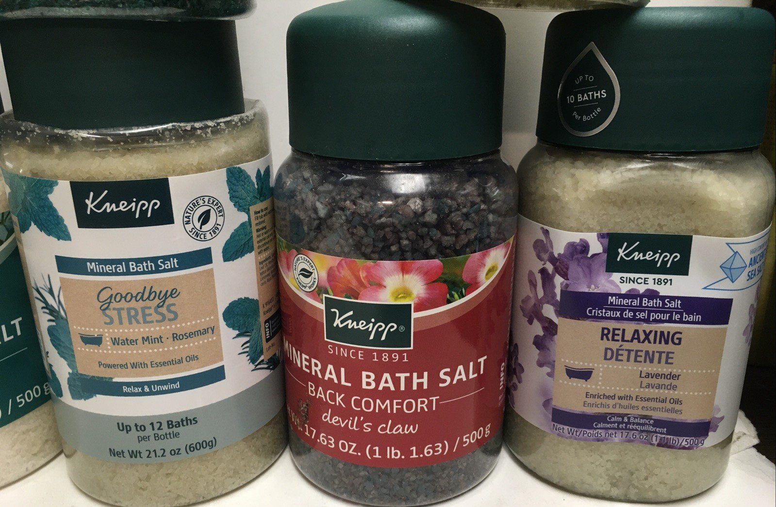 KNEIPP MINERAL BATH SALTS 17.6 OZ - ASSORTED SOLD SEPARATE NEW CONTAINER DENTED