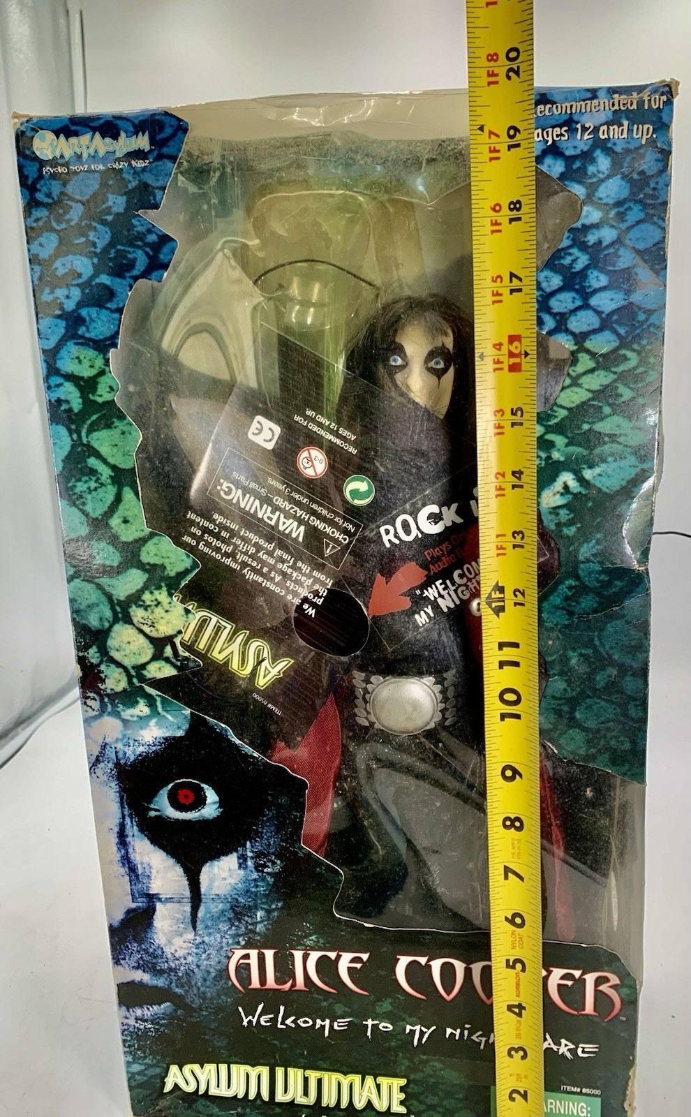 Alice Cooper Welcome To My Nightmare Art Asylum 18 Inch Singing Action Figure