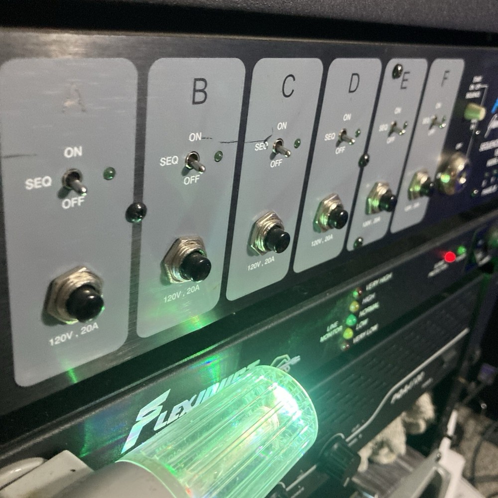 Furman ASD-120 2.0 AC Sequenced Power Distributor - Black