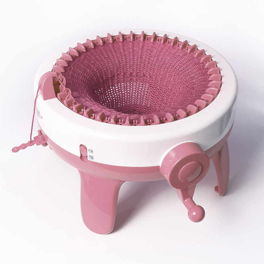 Knitting machine