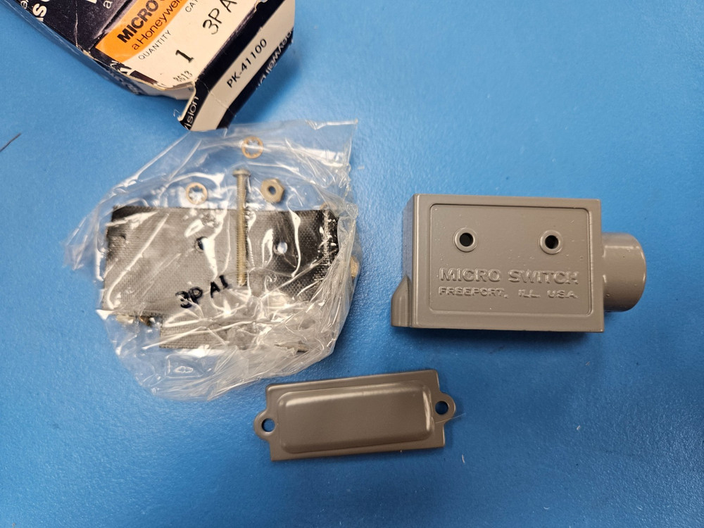 3PA1 Micro Switch Switch Covers Basic Side Mount Enclosure