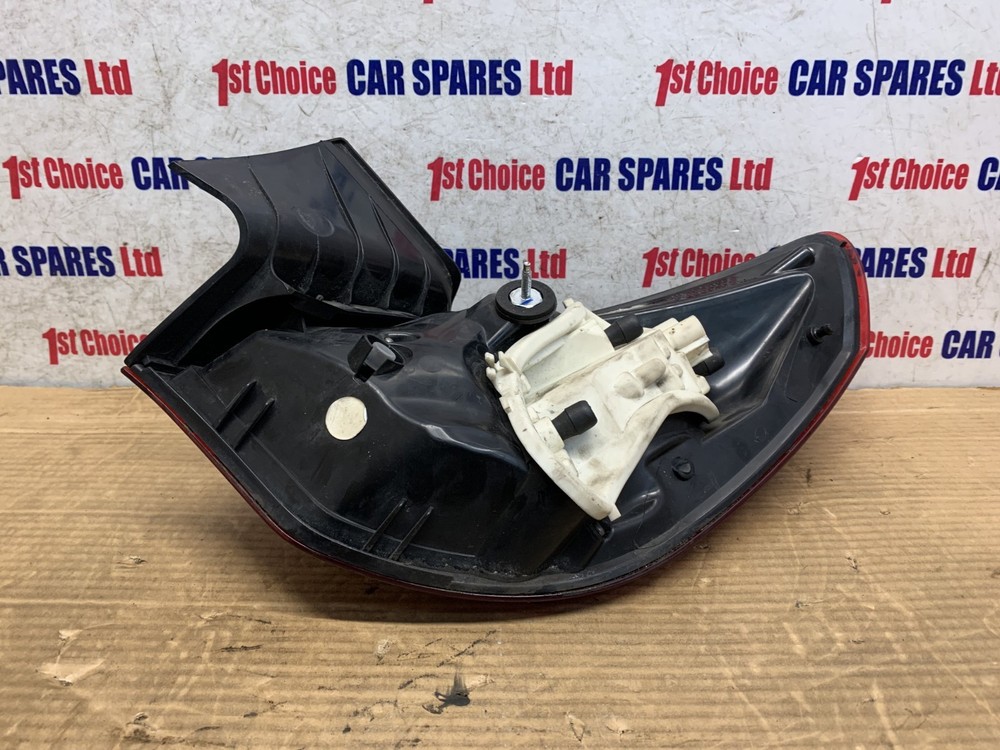 VAUXHALL ASTRA HATCHBACK 5DR MK6 2011 PASSENGER SIDE OUTER REAR TAIL LIGHT LAMP