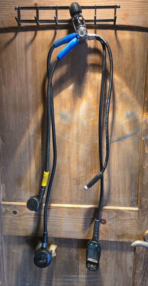 U.S. Divers Regulator Set,Includes Oceanic Datamax Pro Plus