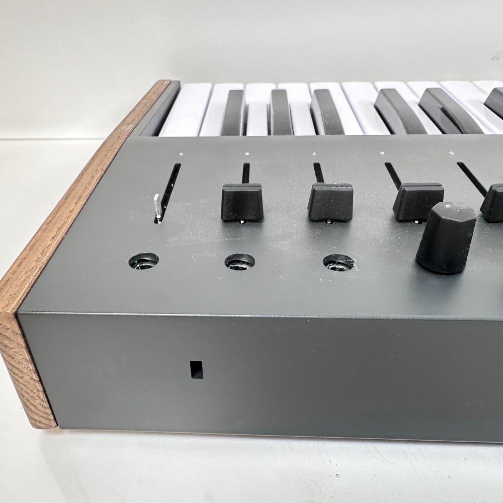 Arturia KeyLab 49 MK3 MIDI Keyboard Controller Black; AS-IS