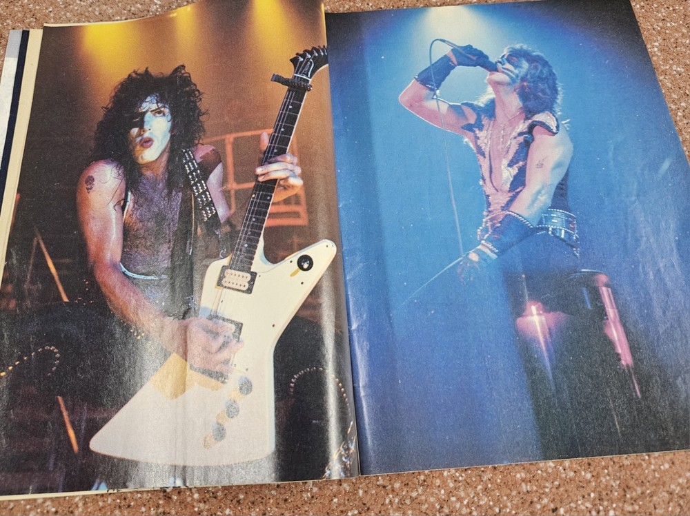 KISS CREEM SPECIAL EDITION Magazine 1977 Complete with centerfold poster