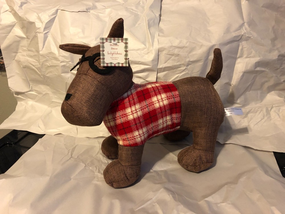Brown Dog Decor