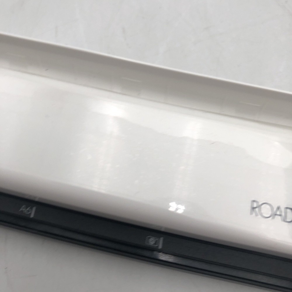 USED Visioneer RoadWarrior 3 Simplex Mobile Document Scanner POWERS ON READ E