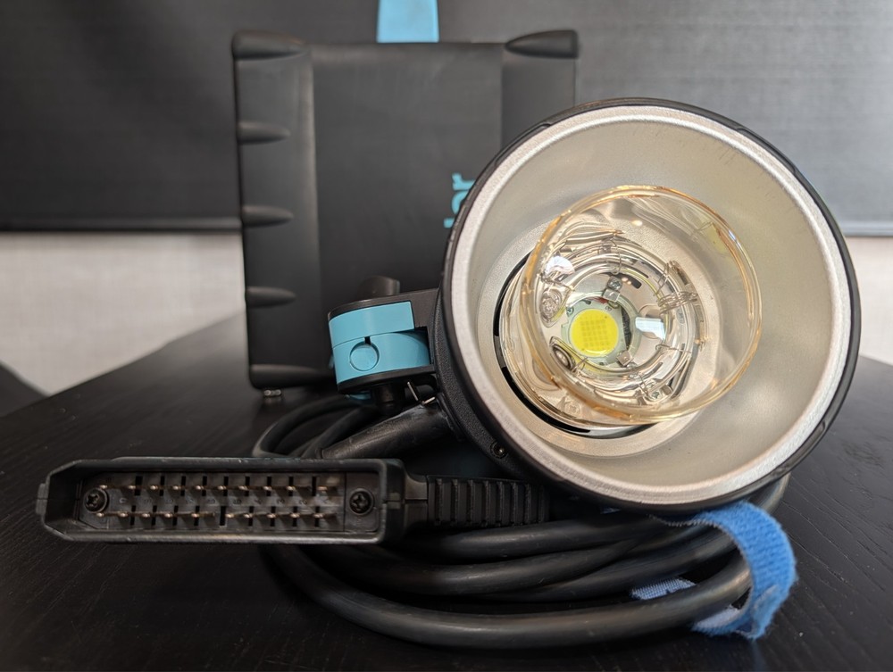 Broncolor Move Kit - 1200ws + 1 Head + 2 Batteries, HS Function