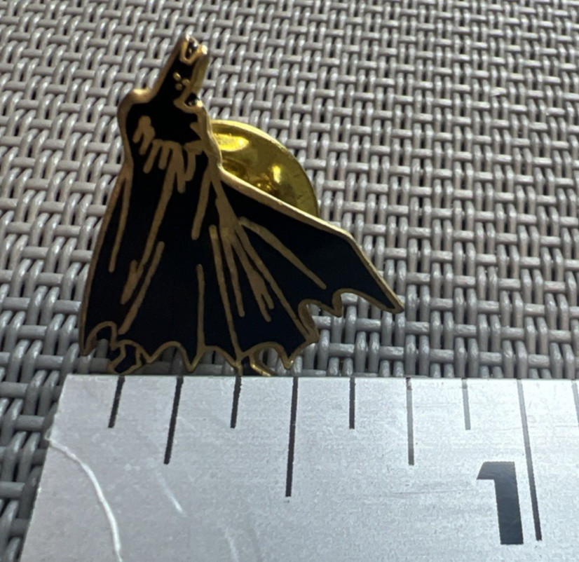 1990s DC Comics BATMAN Standing Lapel Pin Vintage Black