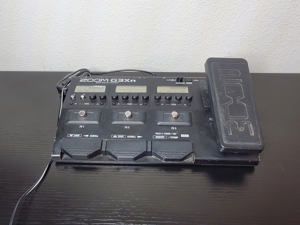 Zoom G3Xn Digital Multi-Effects Processor Pedal for Electric Guitar