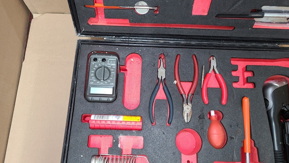 LotP TK-105 A/G Kippertool Military Electronic System Tool Kit in Wilson case