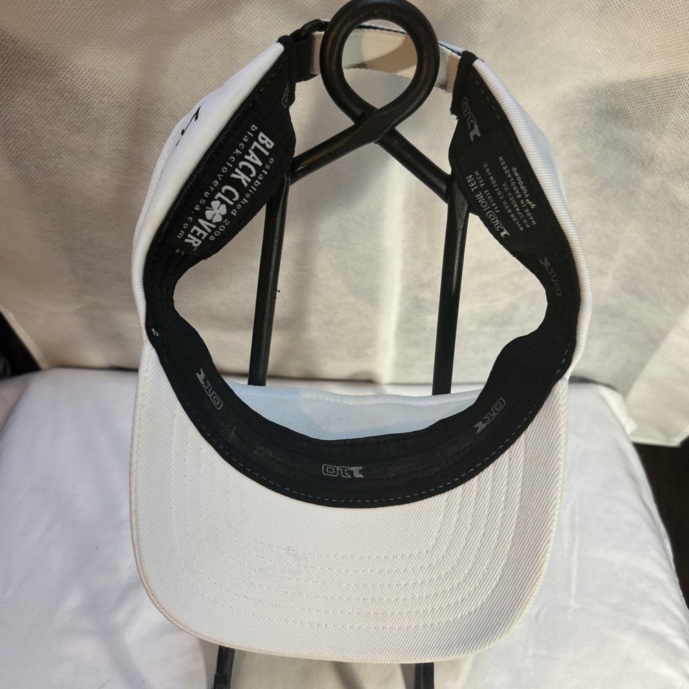 Black Clover x Topgolf White Golf Visor – Never Worn