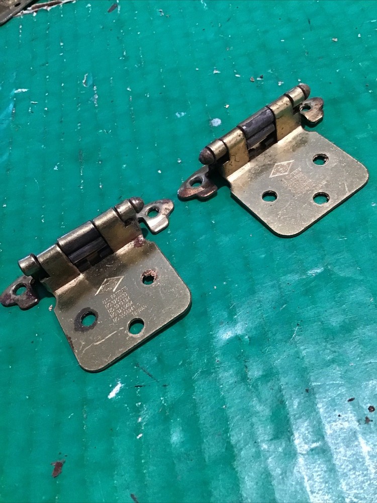 (2) USIP Taiwan Cabinet Door Hinge Bright Brass Self Close Variable OL Flat Vtg