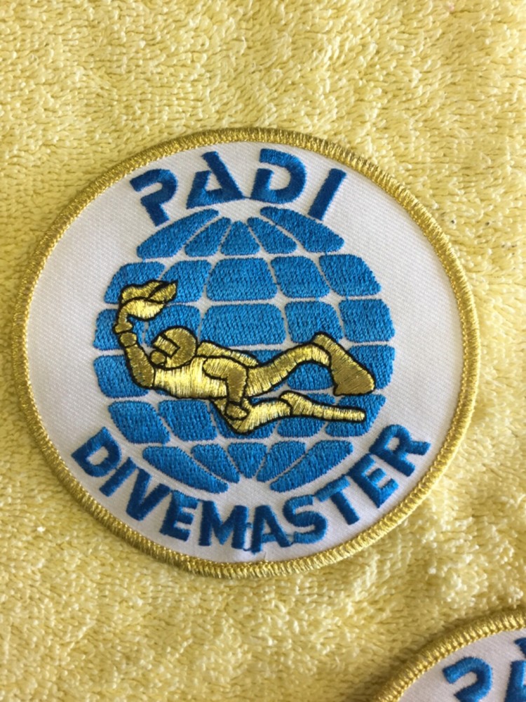 PADI DIVEMASTER SCUBA PATCH - 5 TOTAL PATCHES - AS PICTURED