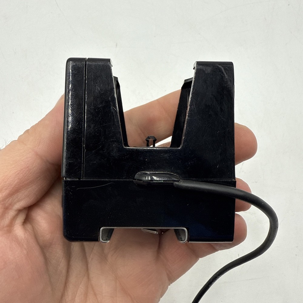 VINTAGE POLAROID FOCUSED FLASH MODEL #490